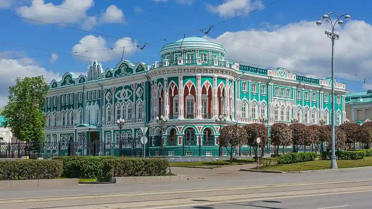 Выплаты СВО Екатеринбург 2025 — условия и суммы для контрактников